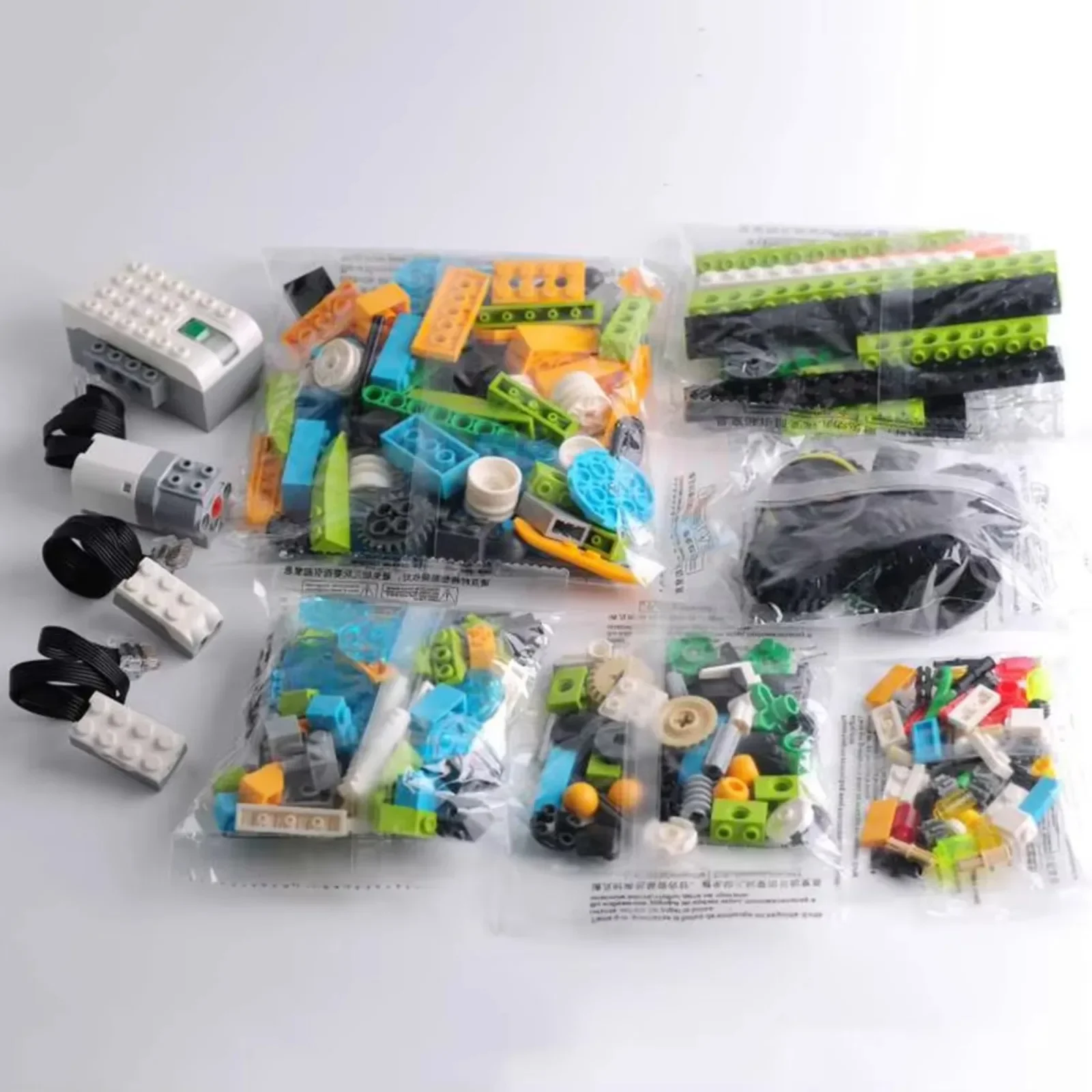 STEM We-do2.0 45300 Kit di pro - Coding Robot Toy recensione e prezzo